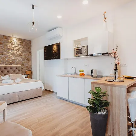 Four Elements - Water & Earth スプリト