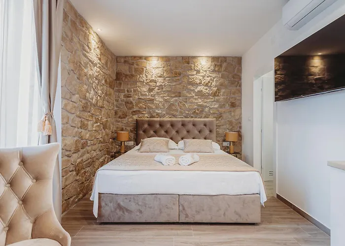 Four Elements - Water & Earth Διαμέρισμα *